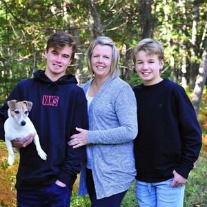 Meet your Posher, Lori